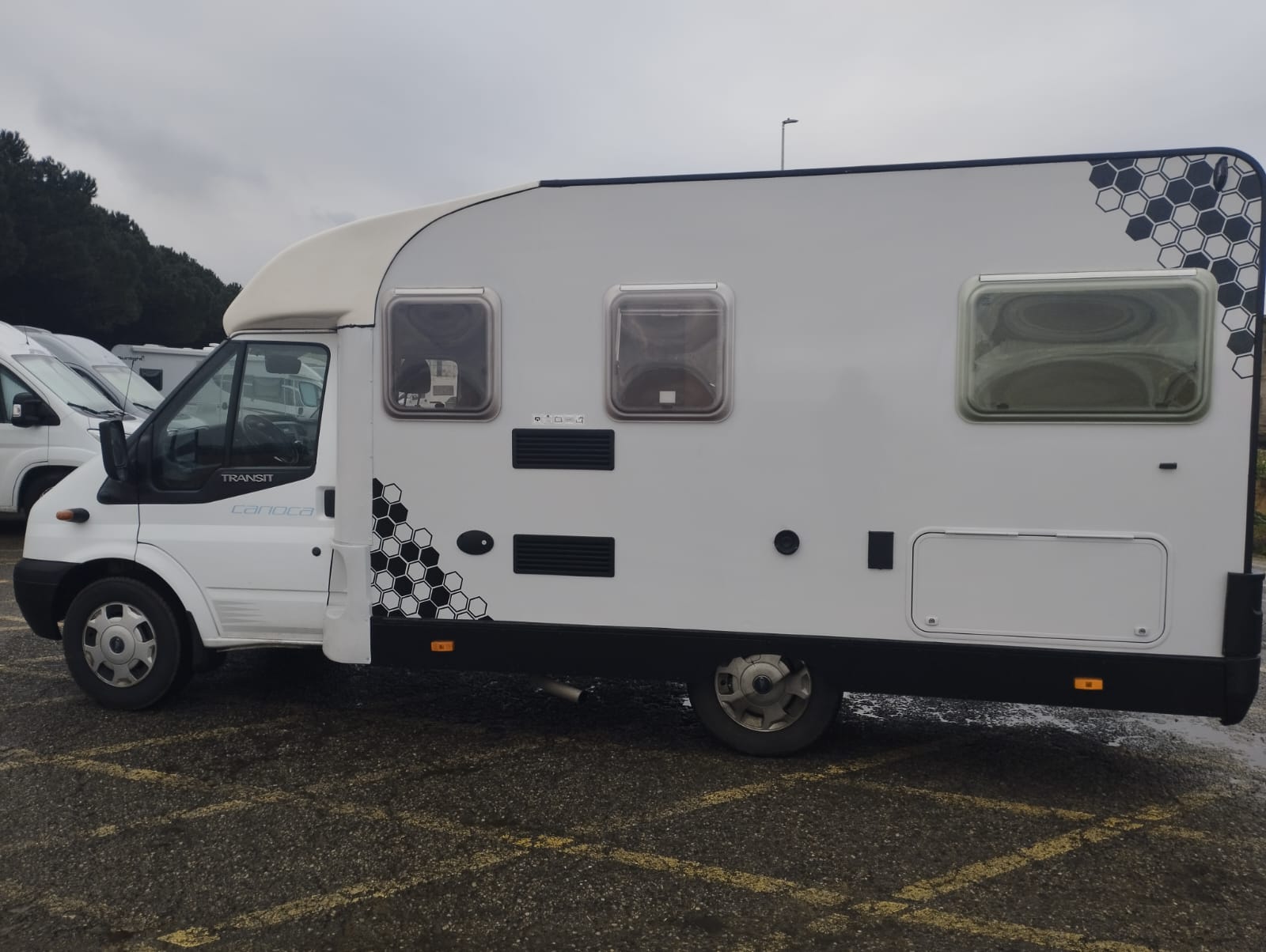 Autocaravana vista lateral